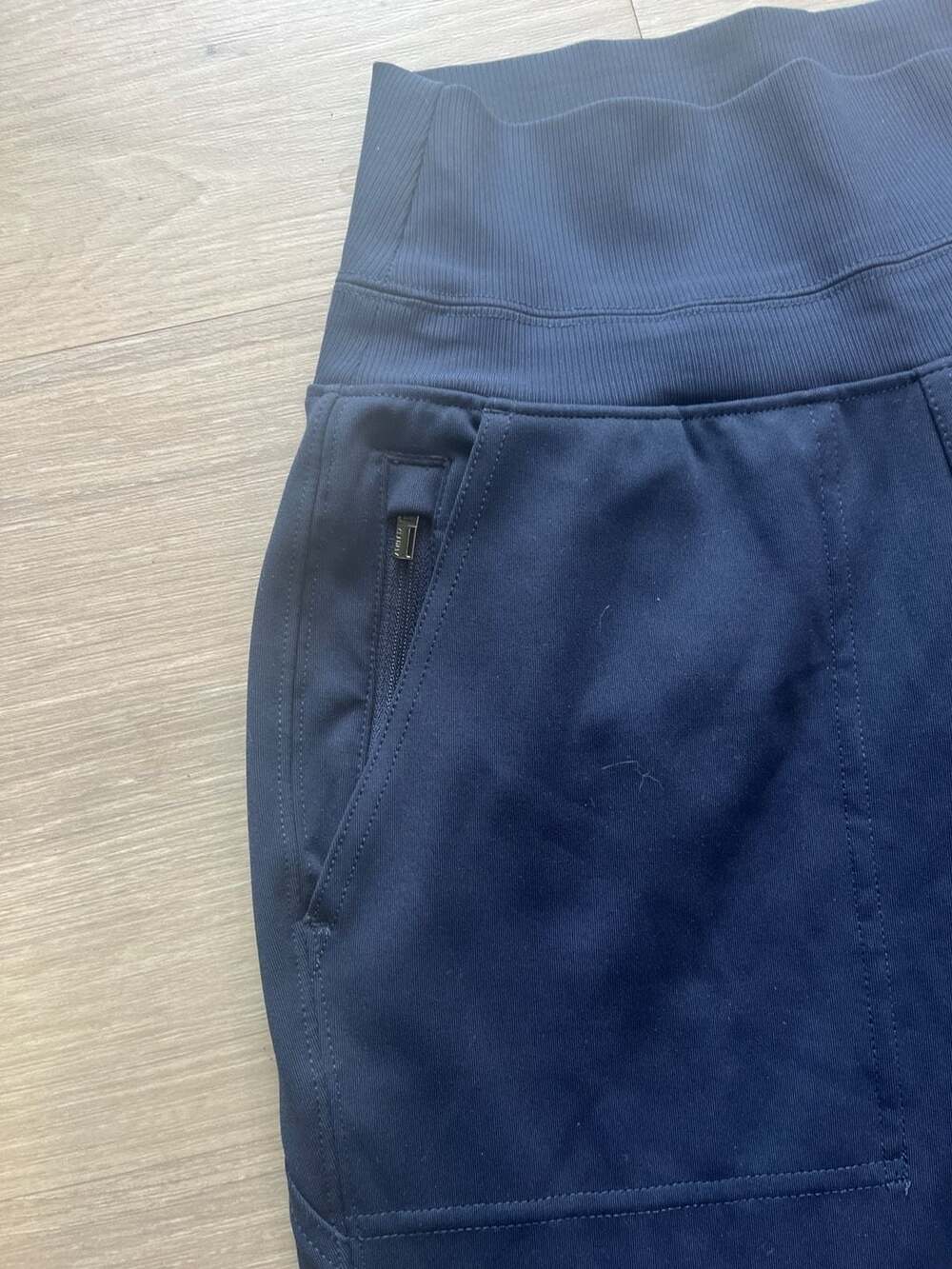 NWOT Athleta Venice Jogger Pant XXS Navy Casual Travel Sport Sport - Picture 3 of 9